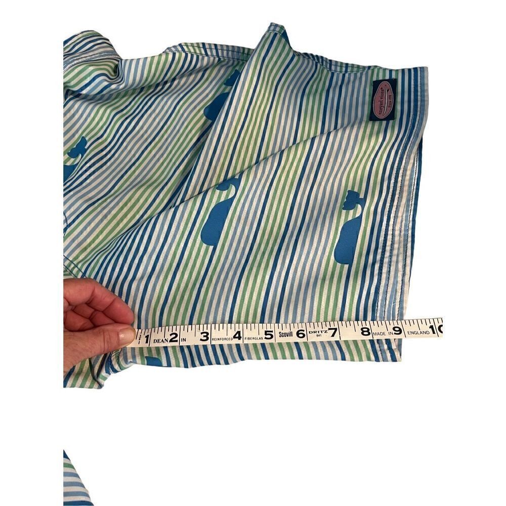 Vineyard Vines board shorts - Picture 7 of 7